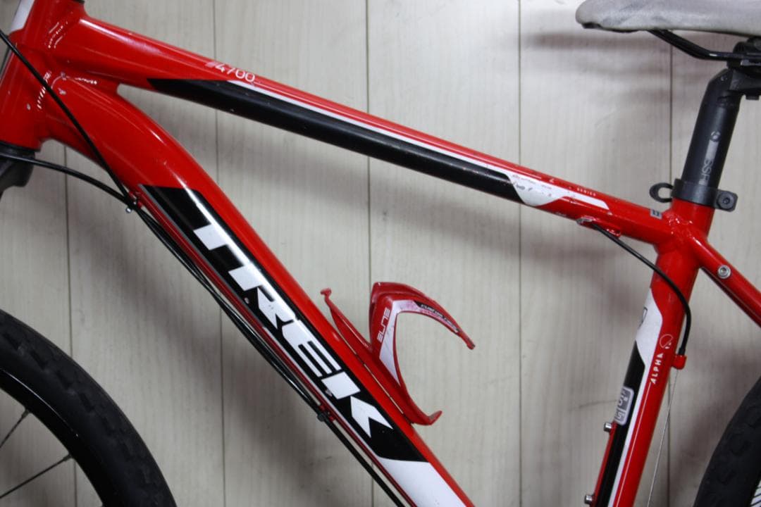 トレック4700 26型 3X10S 420mm 油圧式ディスク仕様MTB