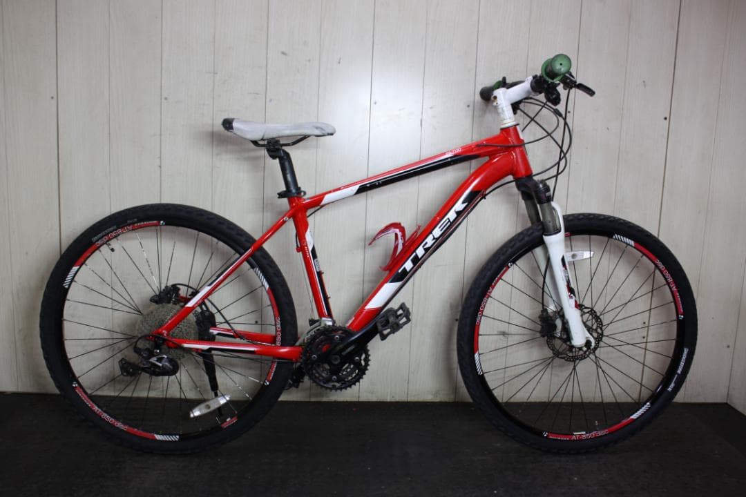 トレック4700 26型 3X10S 420mm 油圧式ディスク仕様MTB