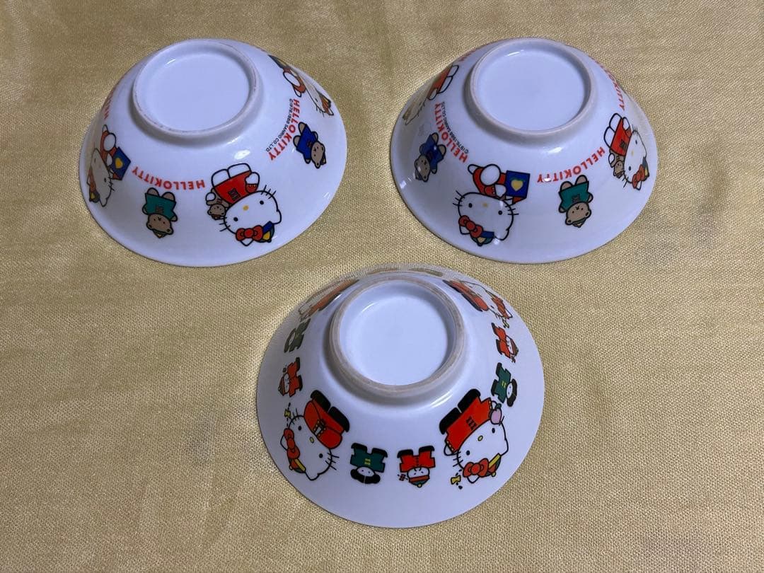 中古レトロ貴重品ハローキティ 小型丼 3個セット
