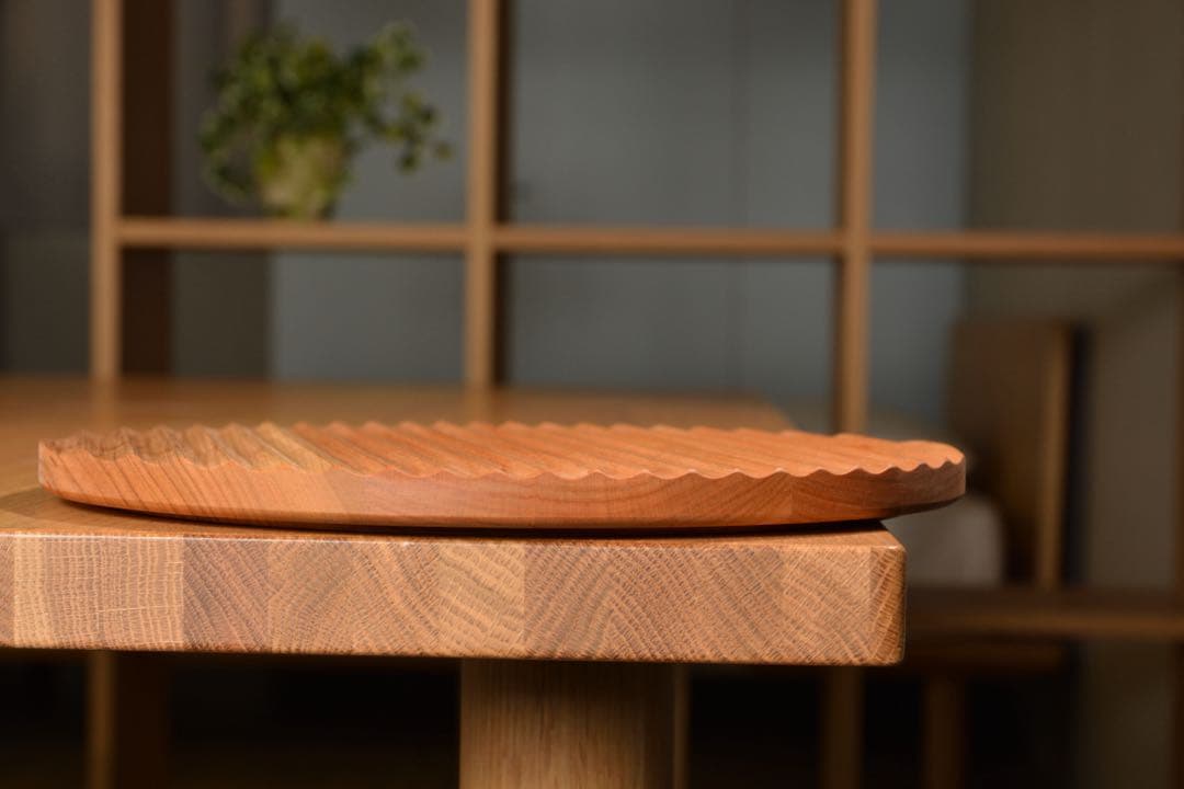 波乗りパン皿 270mm 朝倉家具 山桜 木皿 カッティングボード