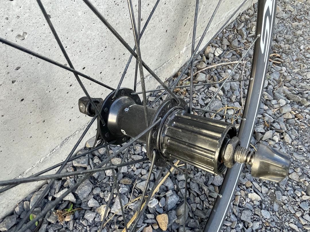 シマノ　WH-RS010 700C クリンチャー　前後セット