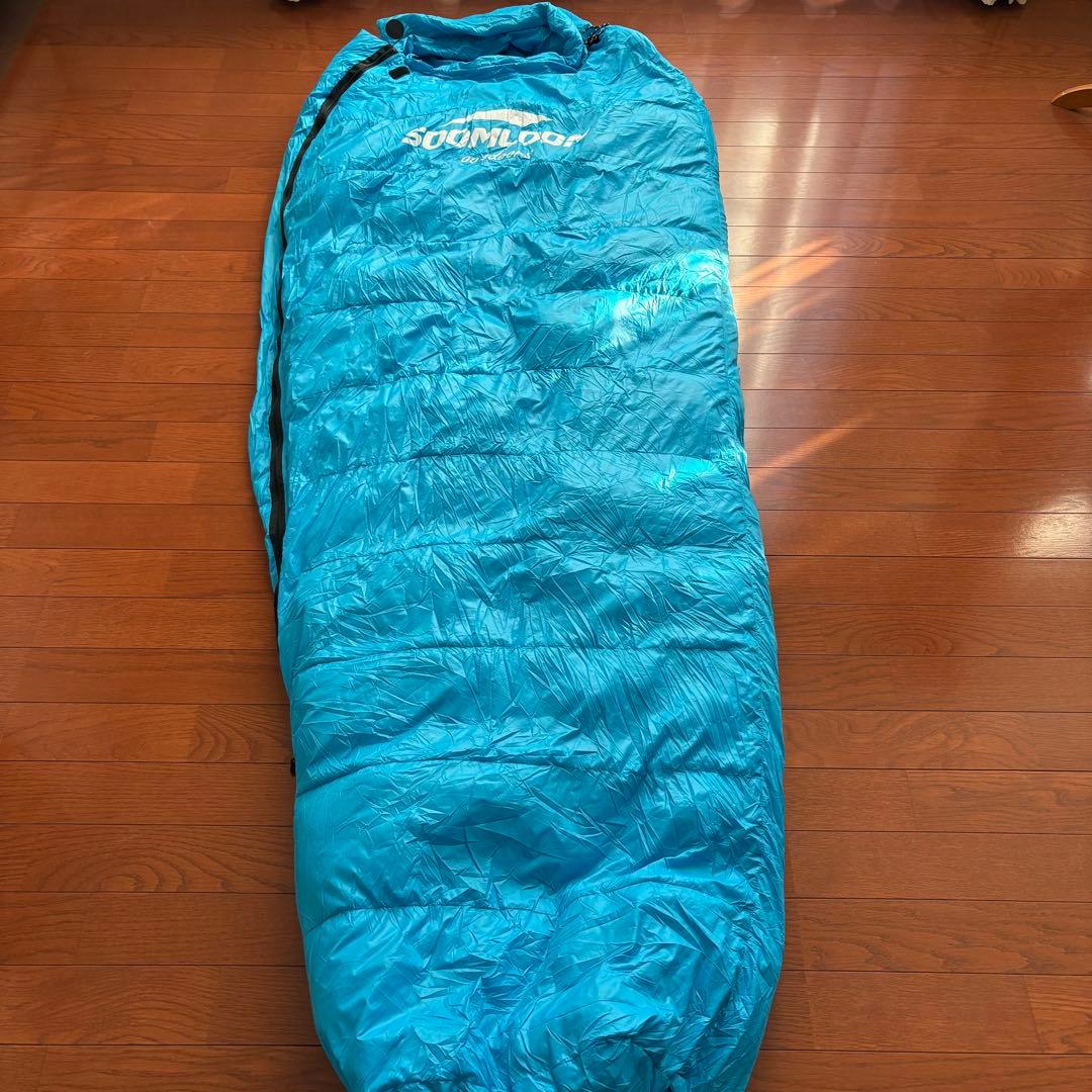 SOOMLOOM 1000gダウン寝袋 シュラフ　マミー型