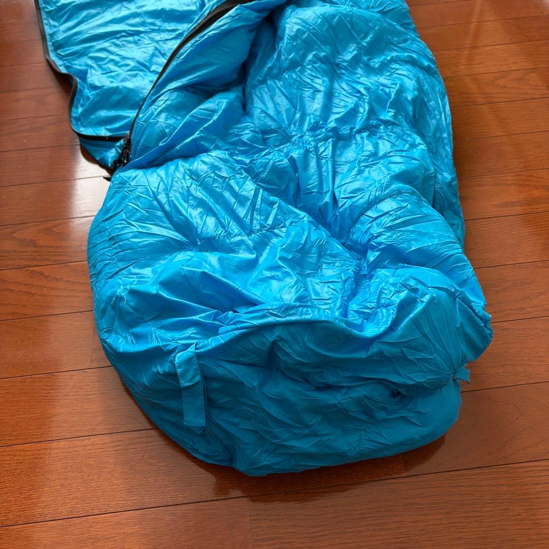 SOOMLOOM 1000gダウン寝袋 シュラフ　マミー型