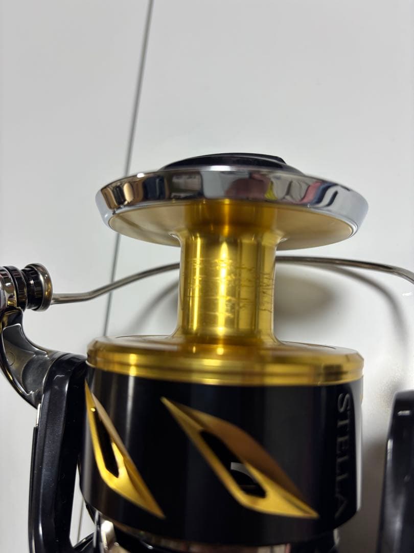20STELLA 18000HG中古と夢屋MAXスプール20000新品