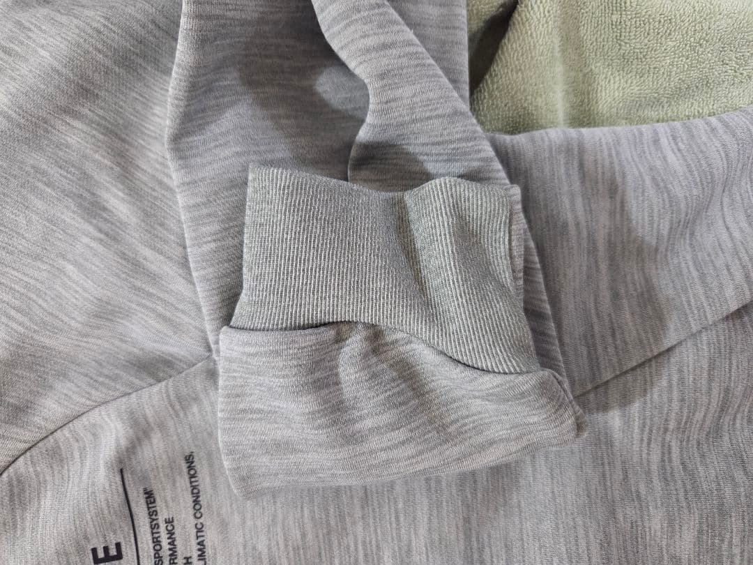 DESCENTE グレー ジャージ上下