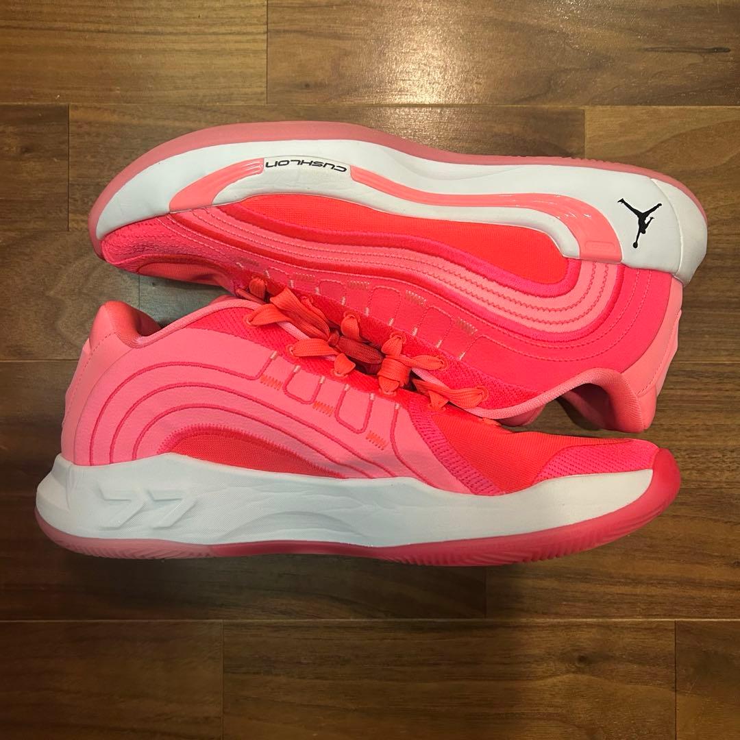 超絶美品　NIKE ルカ4 luka4ピンク バッシュ　一度のみ使用　バッシュ