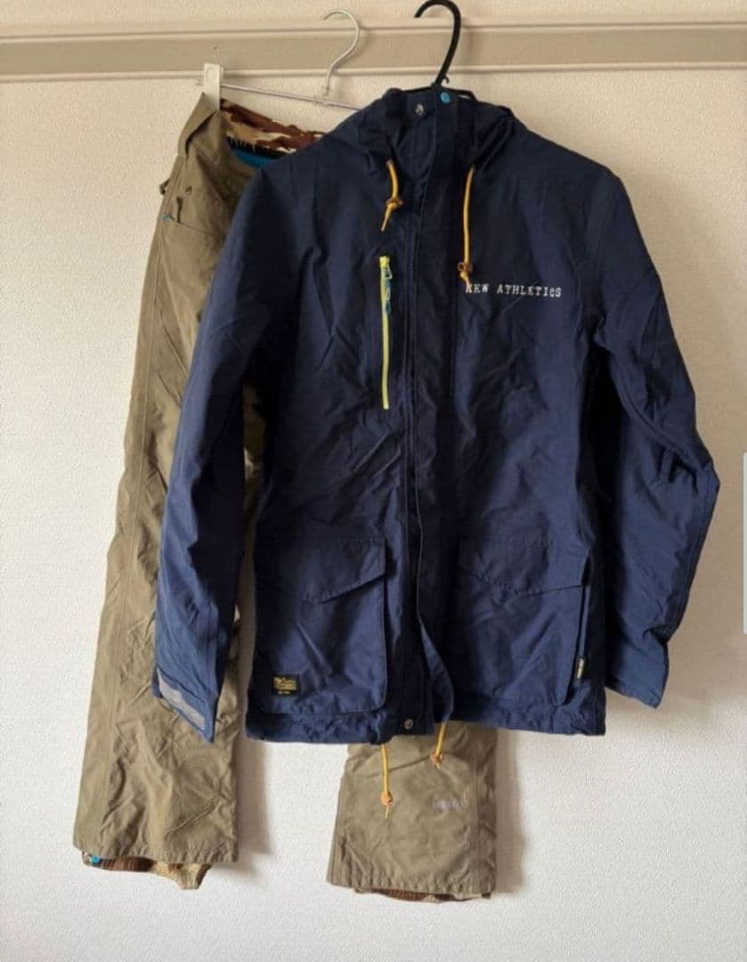 ※値下げ中※REW GORE-TEX スノーボードウェア M 上下