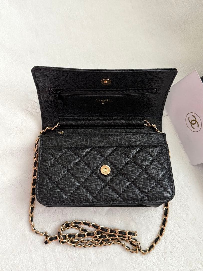 rira　CHANEL ノベルティ ショルダーバッグ チェーンウォレット