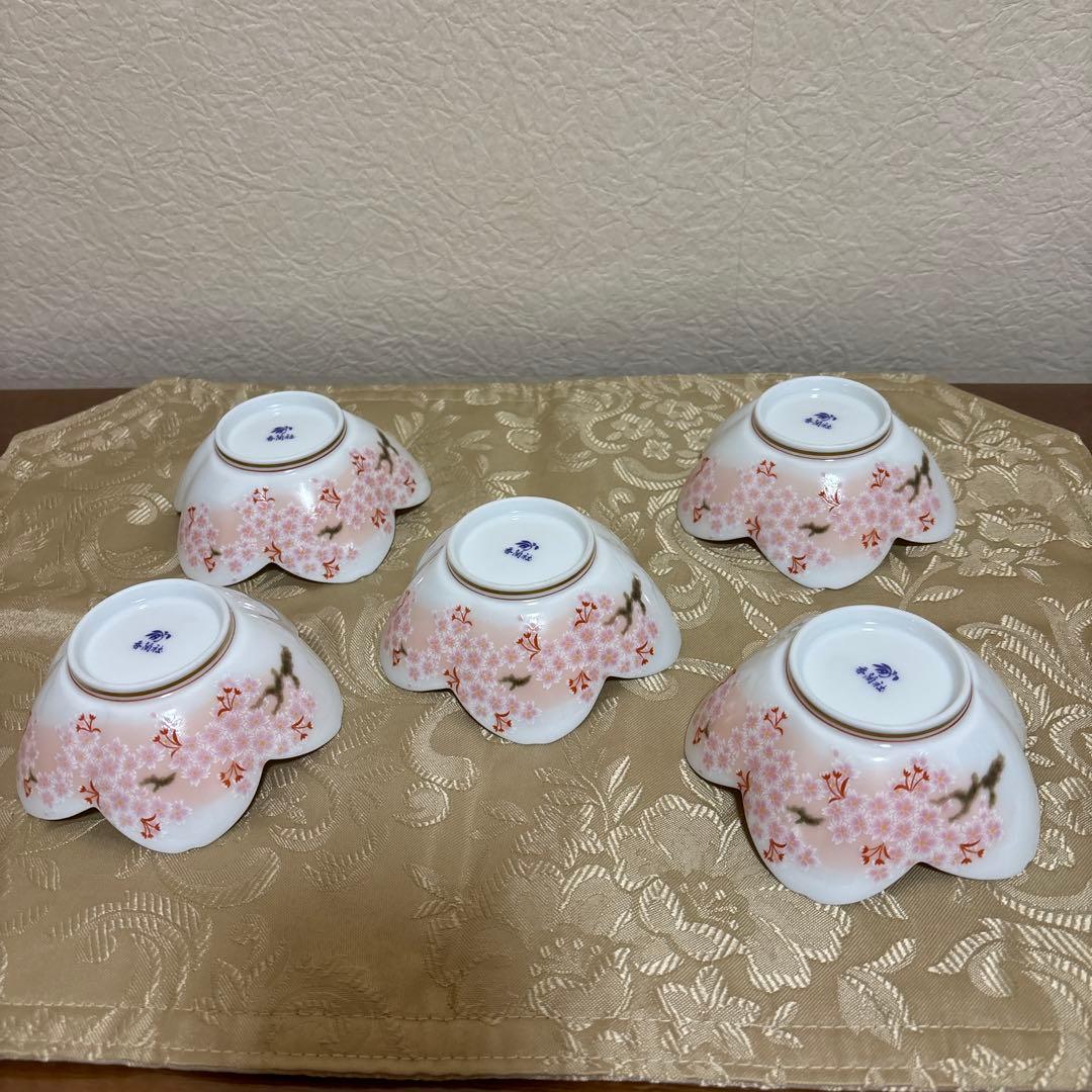 有田焼ブランド香蘭社 花びら型桜柄小鉢5個セット