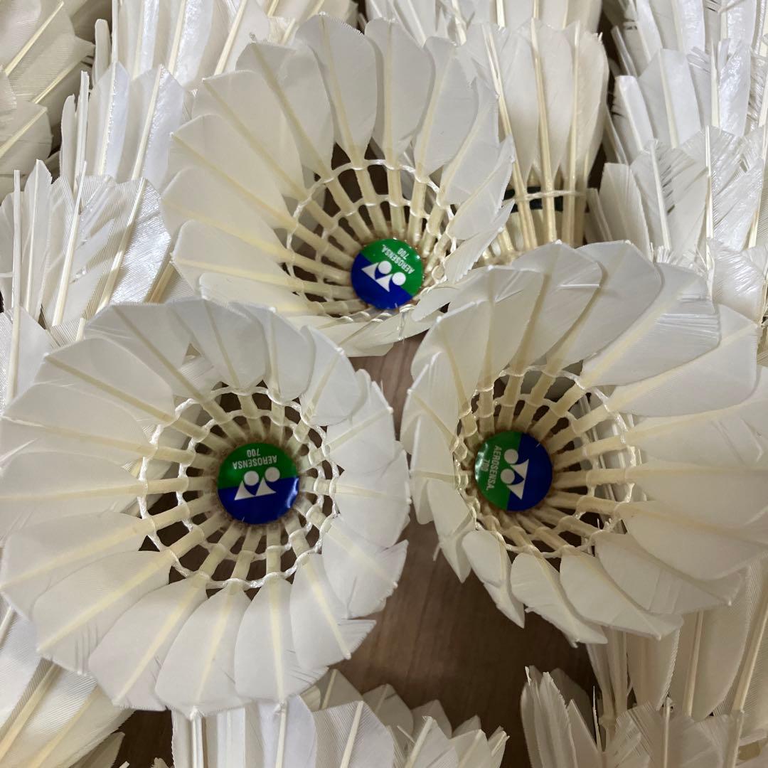 中古　ヨネックス　エアロセンサ700 シャトル バドミントン　羽　YONEX