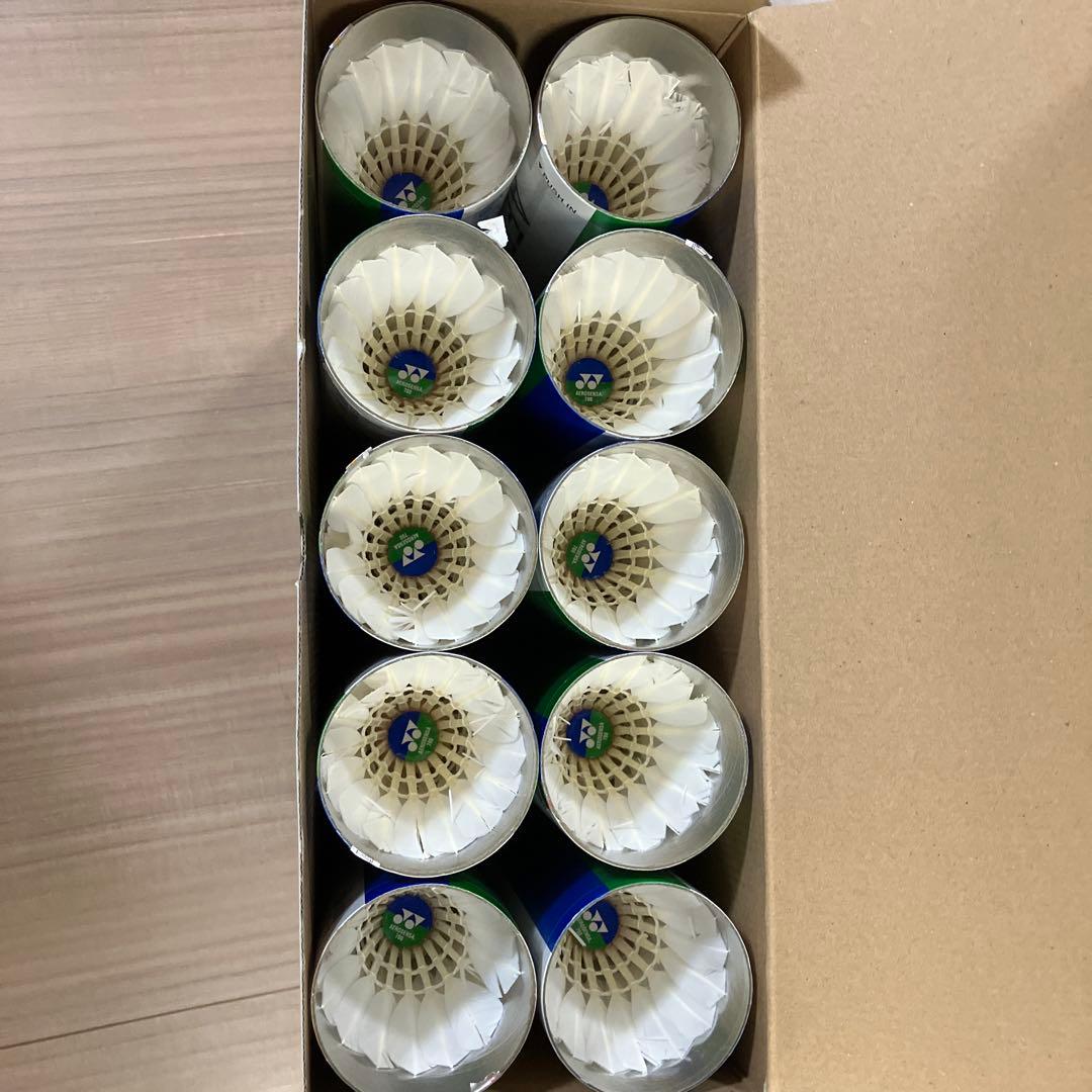 中古　ヨネックス　エアロセンサ700 シャトル バドミントン　羽　YONEX