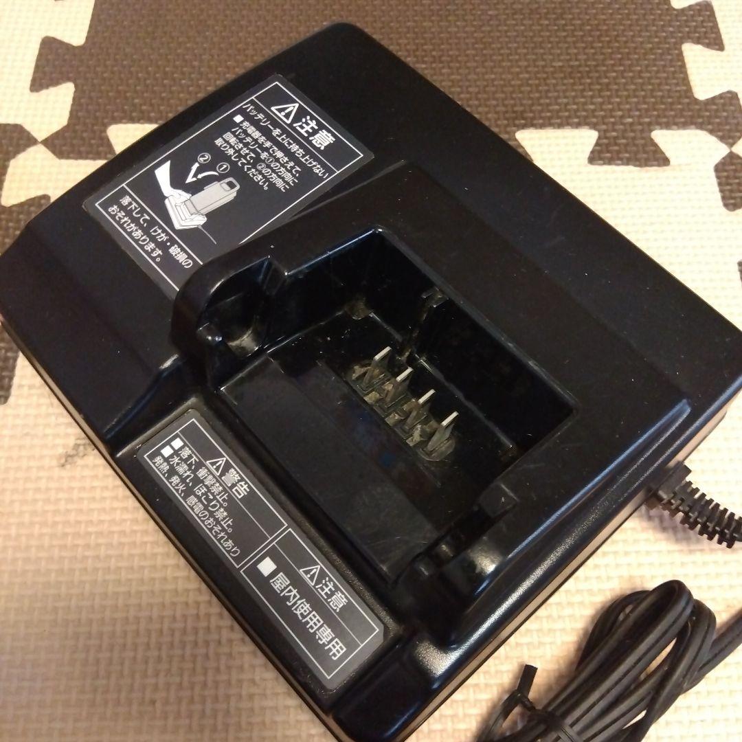パナソニックPanasonic 電動アシスト自転車　充電器　NKJ073Z