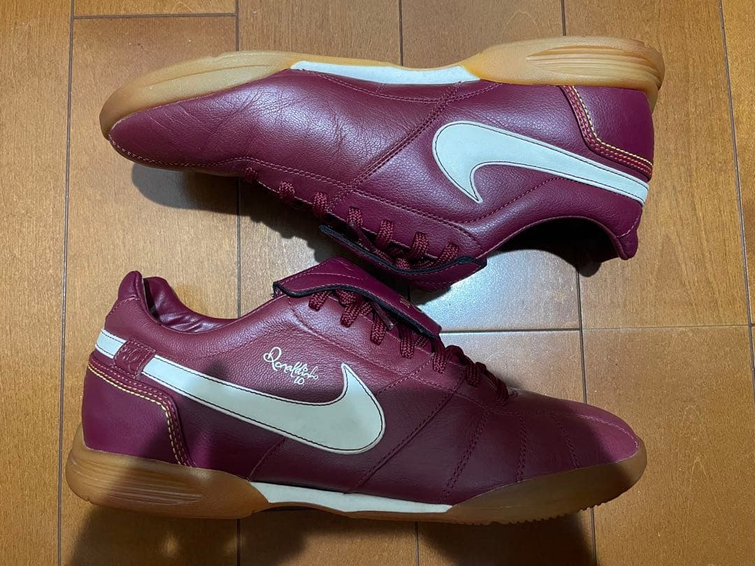 NIKE ナイキ ティエンポ ロナウジーニョ モデル フットサルシューズ