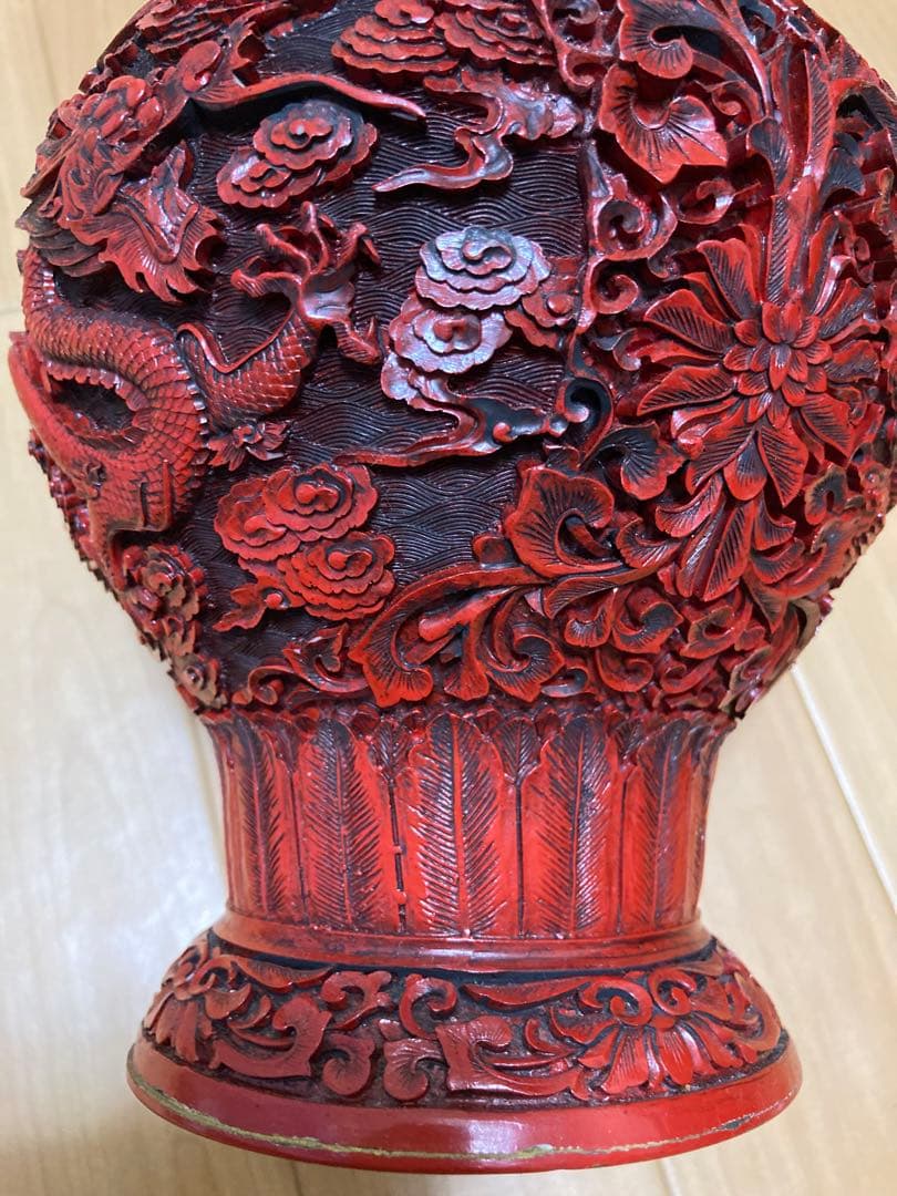 中国古美術 堆朱 细密彫刻が双龍紋壼