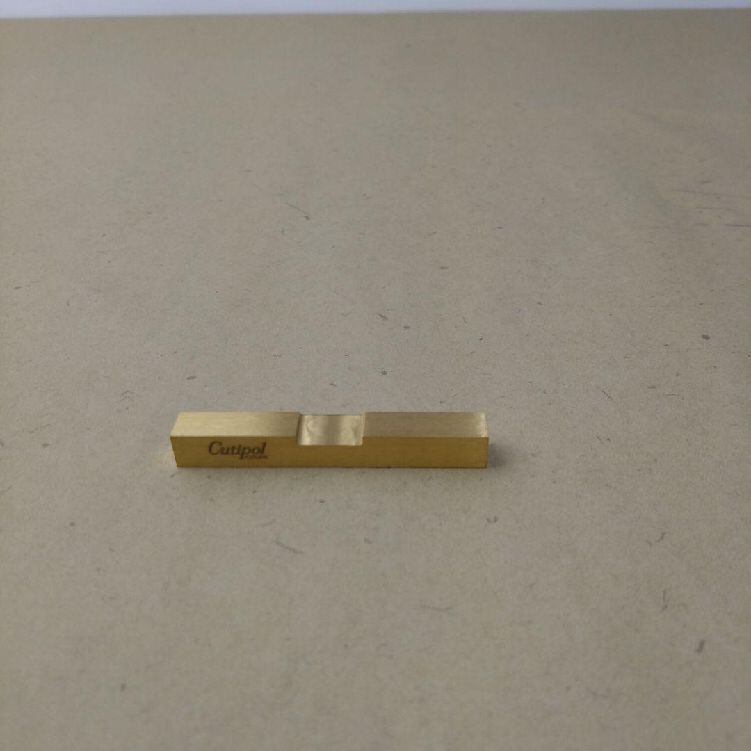 正規品　クチポール　KUBE 　箸&箸置きセット　ホワイトゴールド1セット