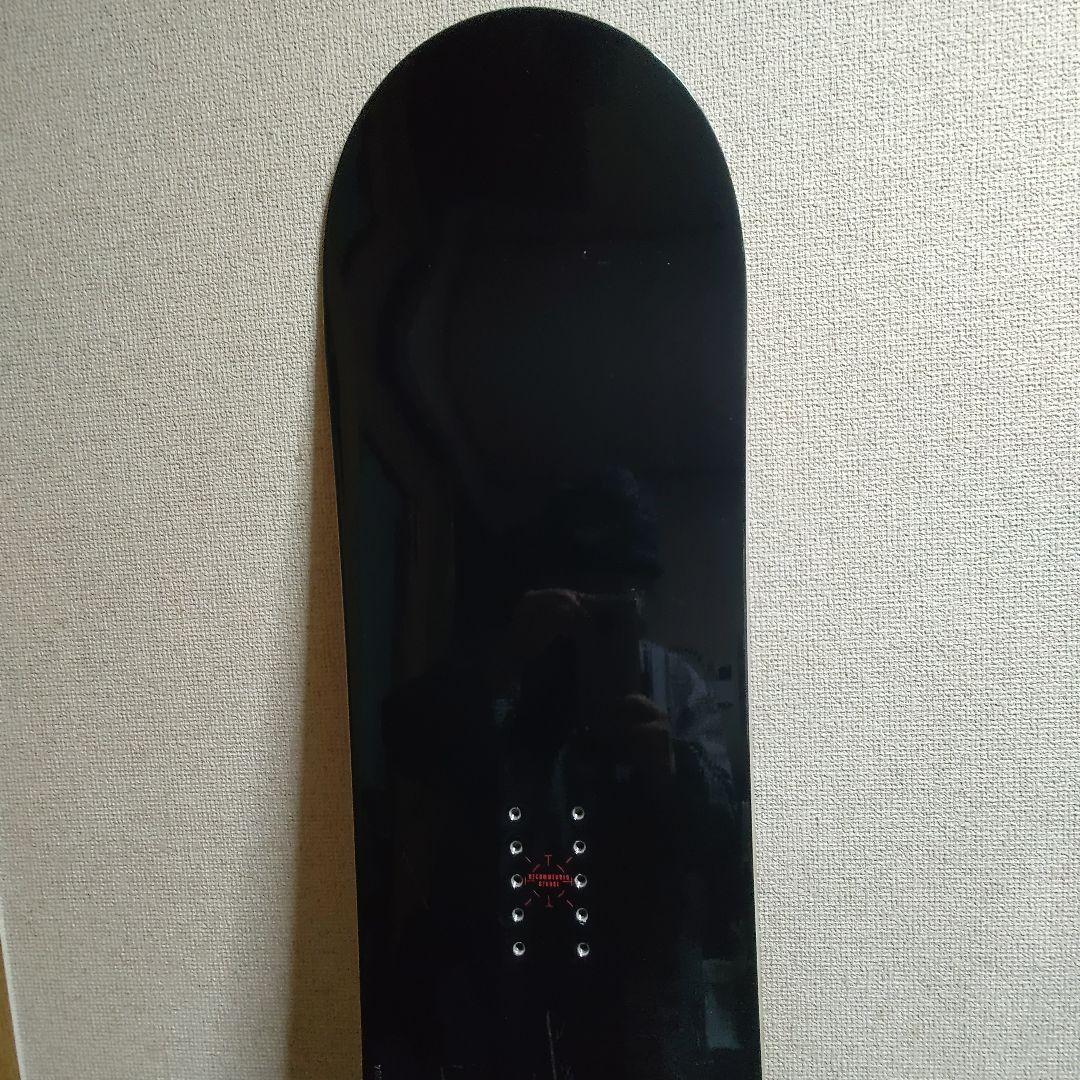 スノーボード板　デューク　DU-KE 型番154130004