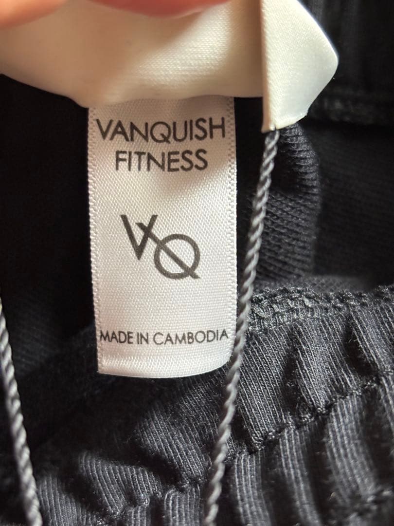 VANQUISH FITNESS ブラック ジョガーパンツ
