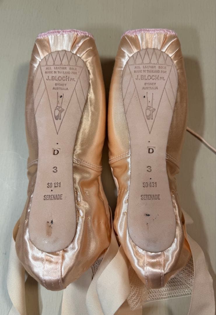 【なる】BLOCH セレナーデトゥシューズ 3D