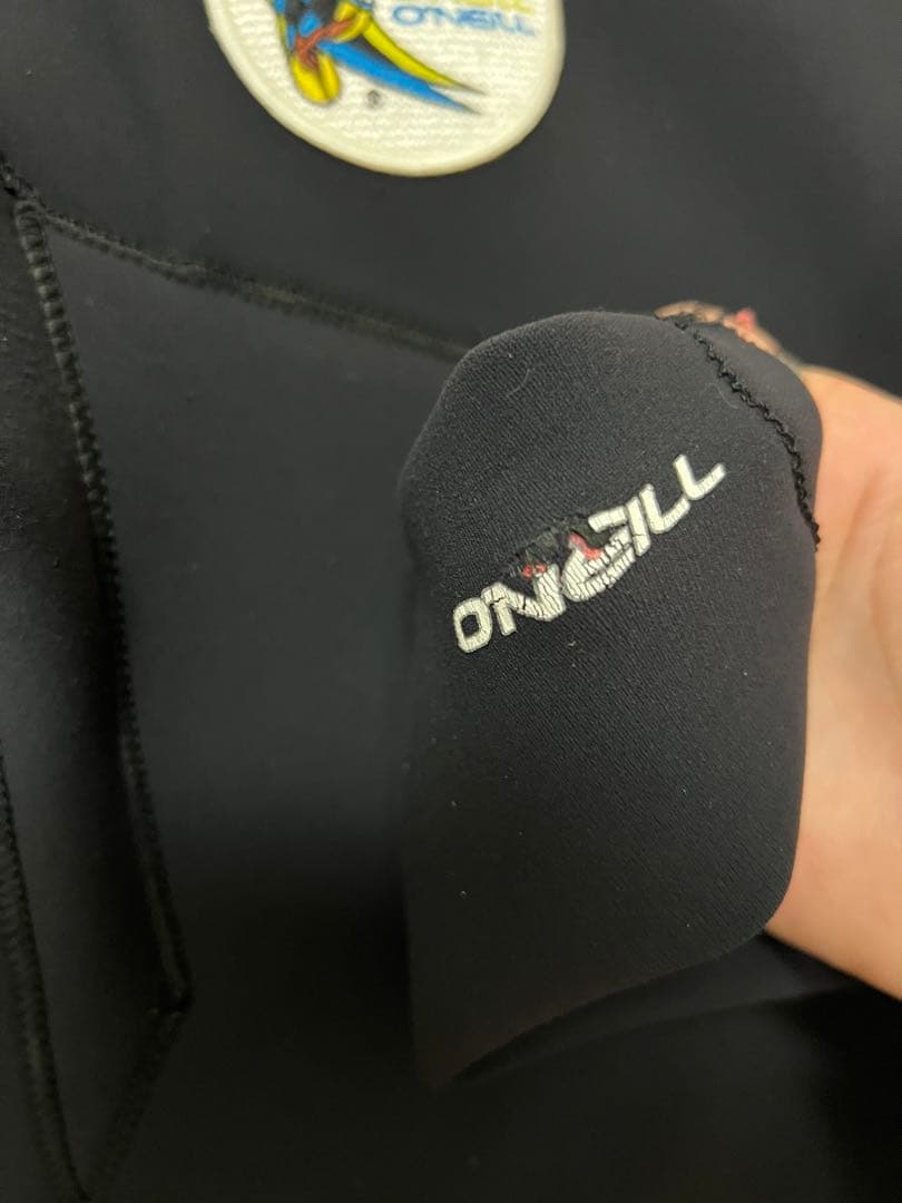 O'NEILL HYPERFREAK ZIPLESSフルスーツ 3×2mm