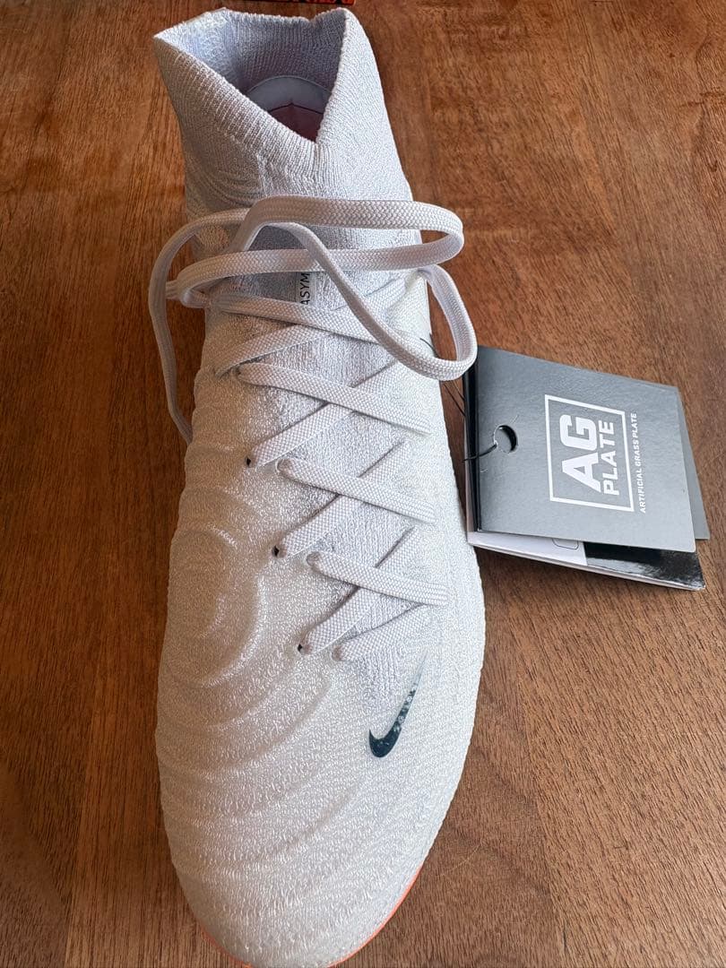新品 NIKE ファントムルナ2 ELITE AG-PRO 23.5cm