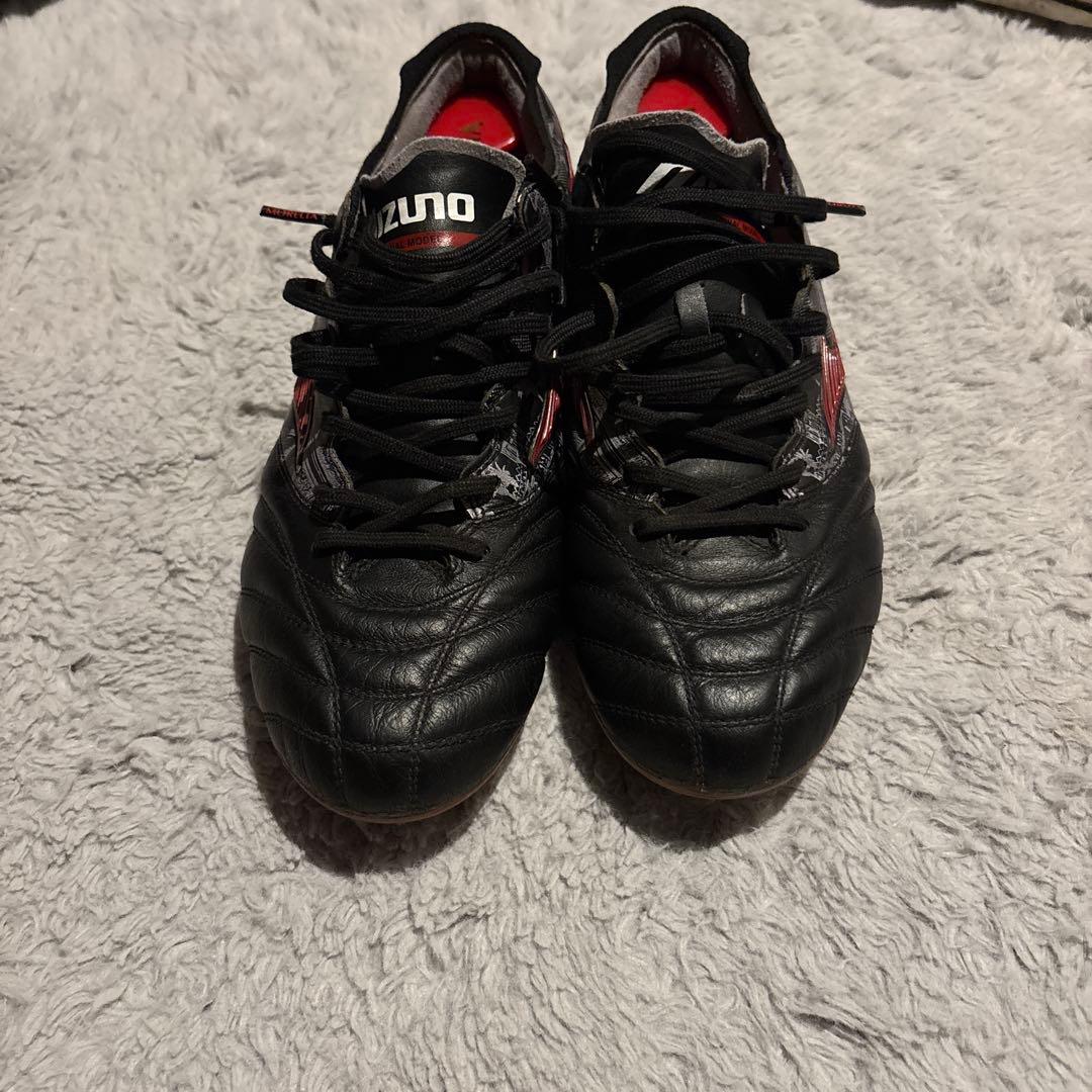 Mizuno Morelia サッカーシューズ 黒/赤