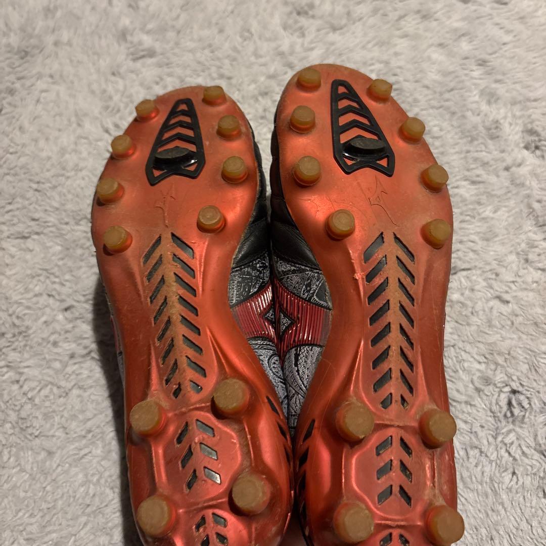 Mizuno Morelia サッカーシューズ 黒/赤