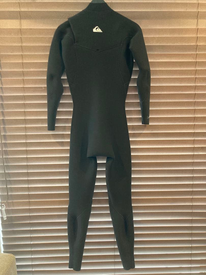 Quiksilver クイックシルバー　ウェットスーツ　Mサイズ