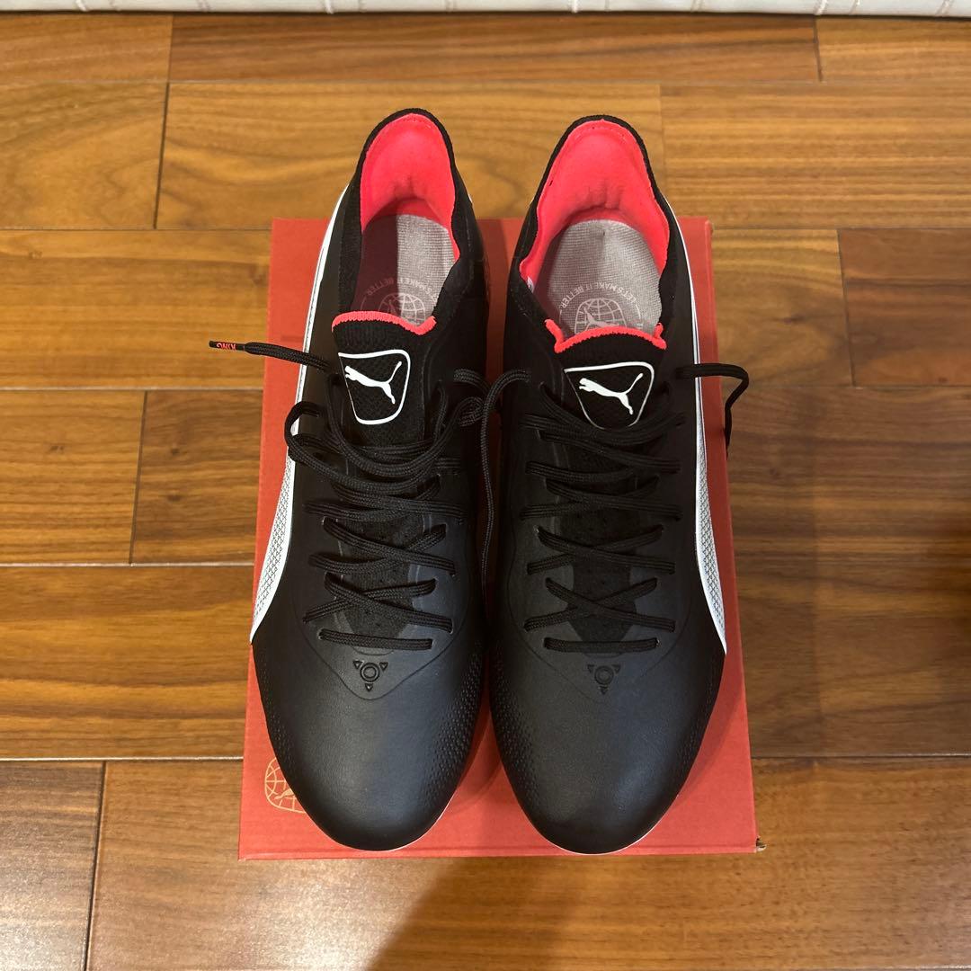 Puma King Ultimate HG サッカーシューズ