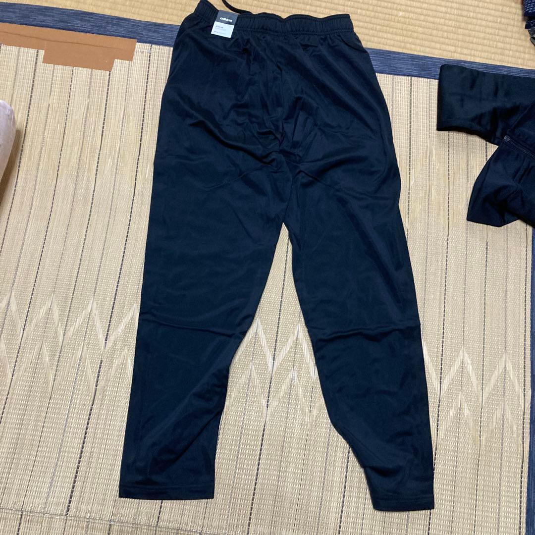 adidas ブラックジャージ上下セット Mサイズ