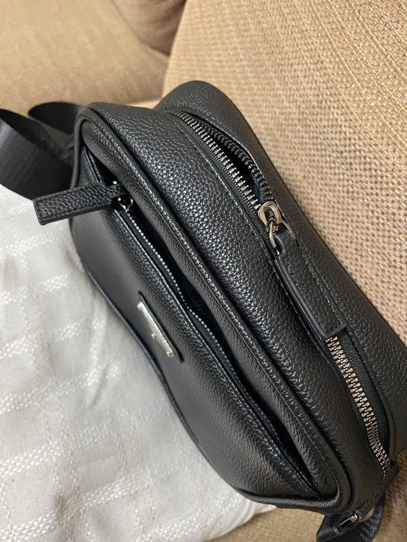 PRADA♡ユニセックス♡レザーショルダー