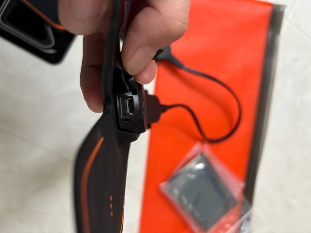 SIXPAD EMSトレーニングデバイス