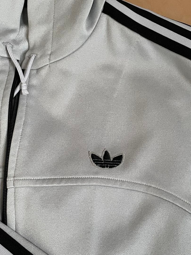 adidas フーディージャージ80s ライトグレー