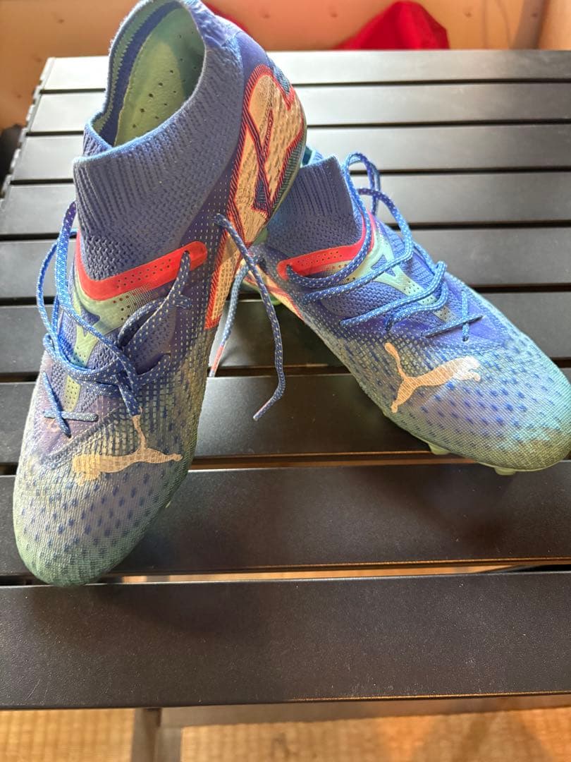 PUMA サッカースパイク フューチャー 7 アルティメット HG/AG