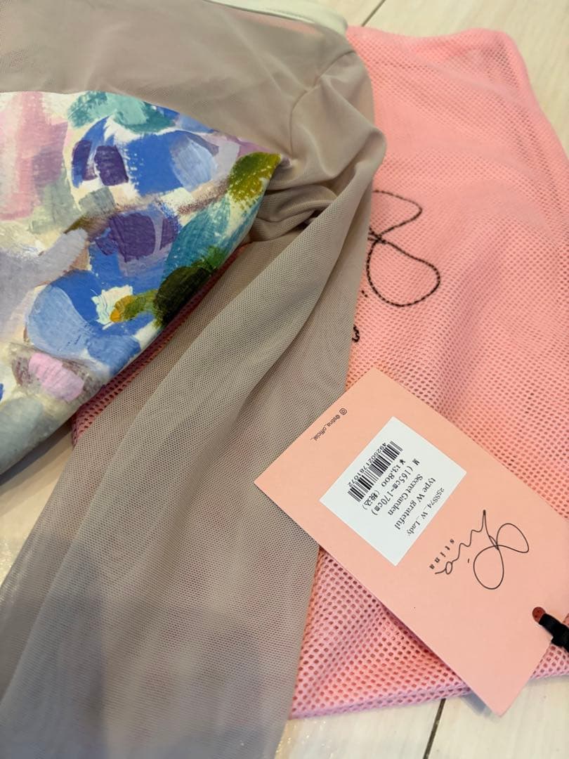 stina 花柄メッシュレオタード