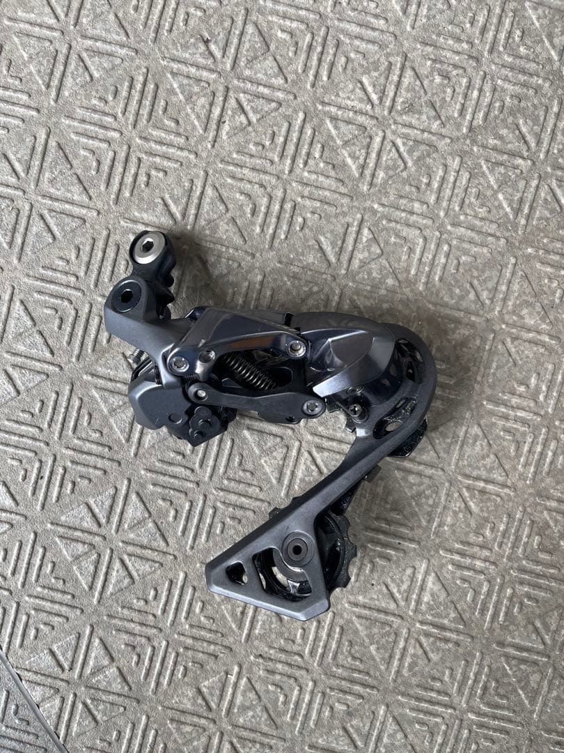 シマノ アルテグラ Di2 R8050 電動コンポ 充電器付