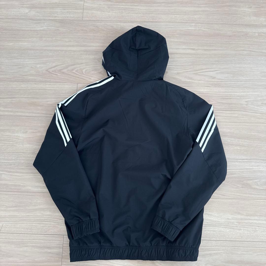adidas ブラック ウィンドブレーカー