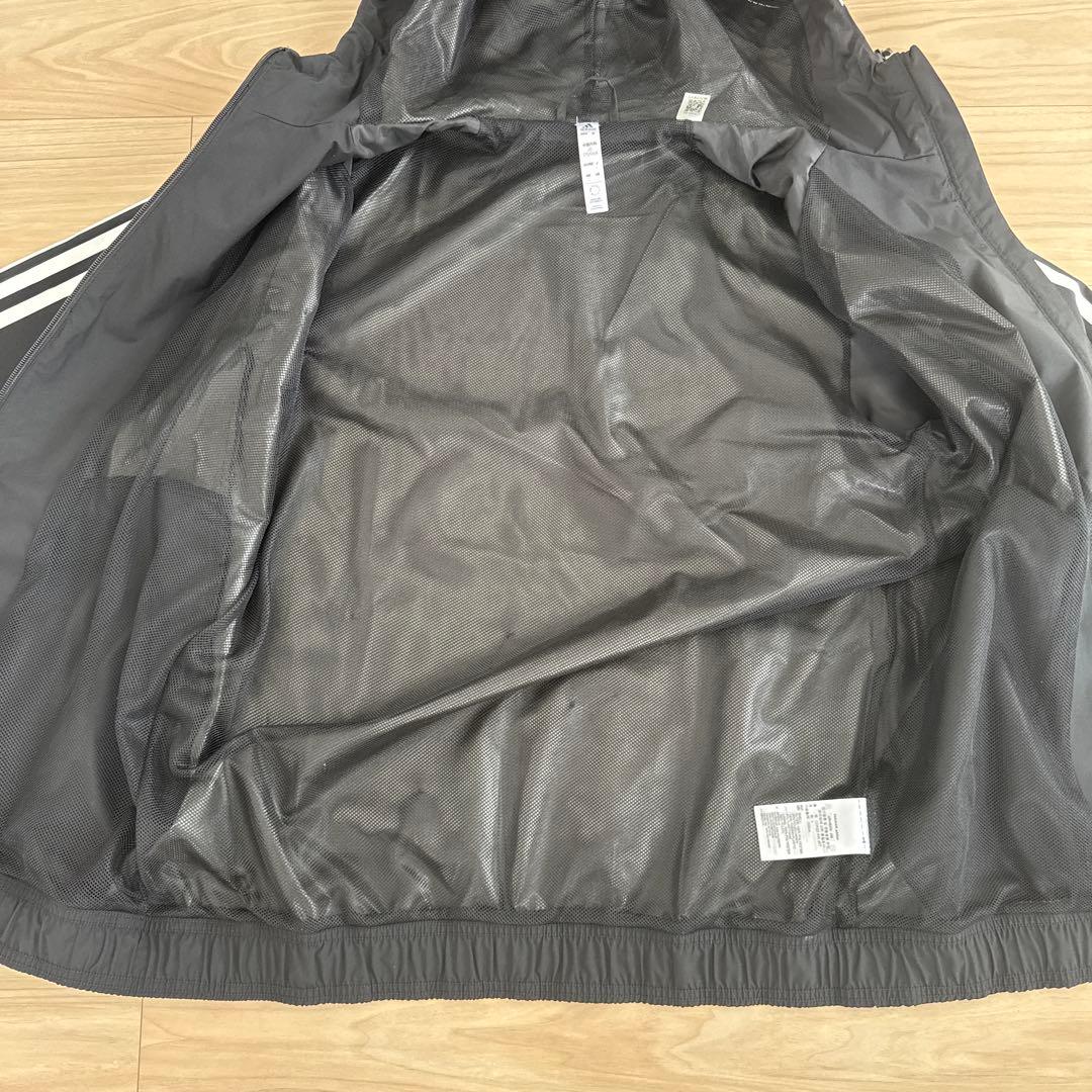 adidas ブラック ウィンドブレーカー