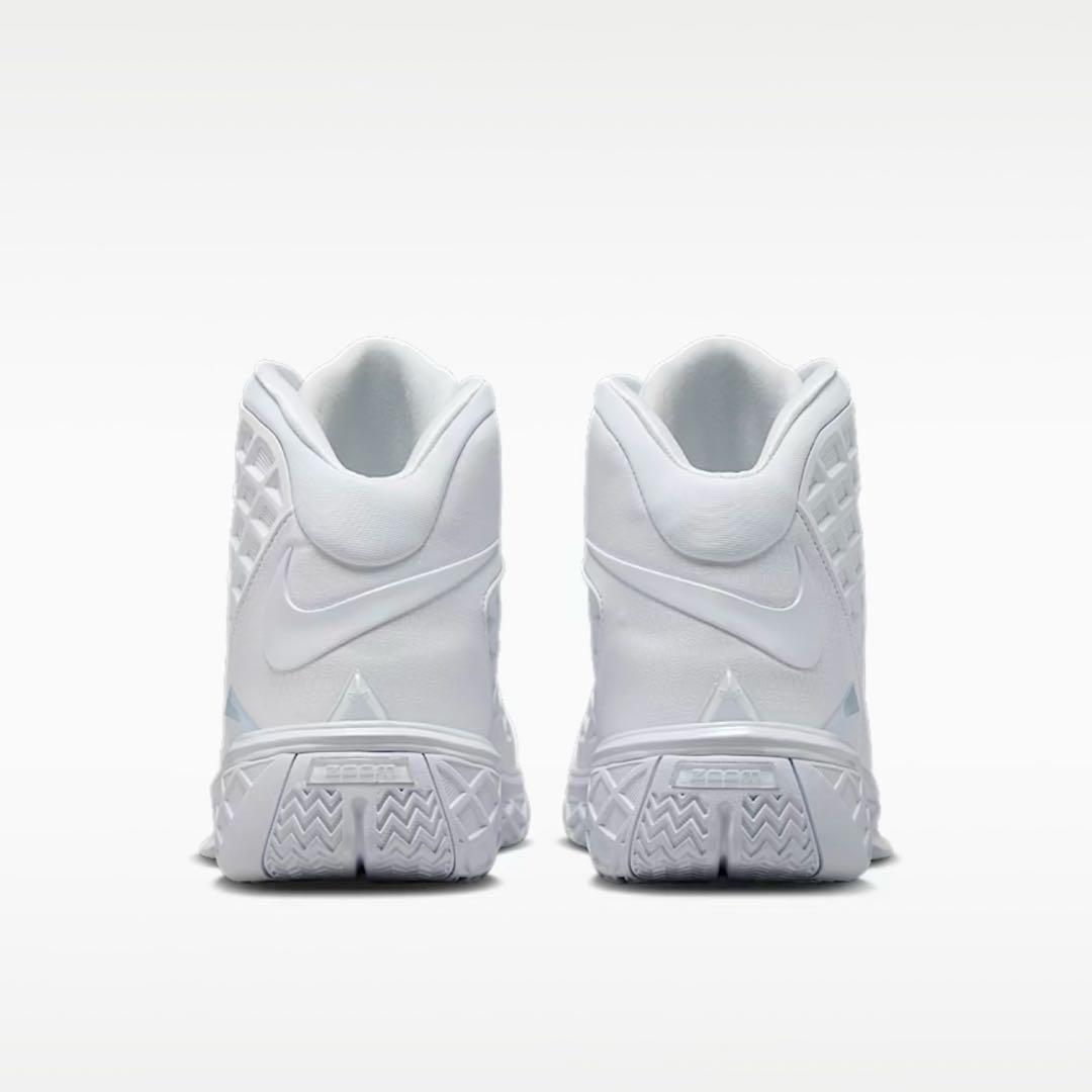 新品 NIKE コービー 3 プロトロ バスケットボールシューズ 25.0cm