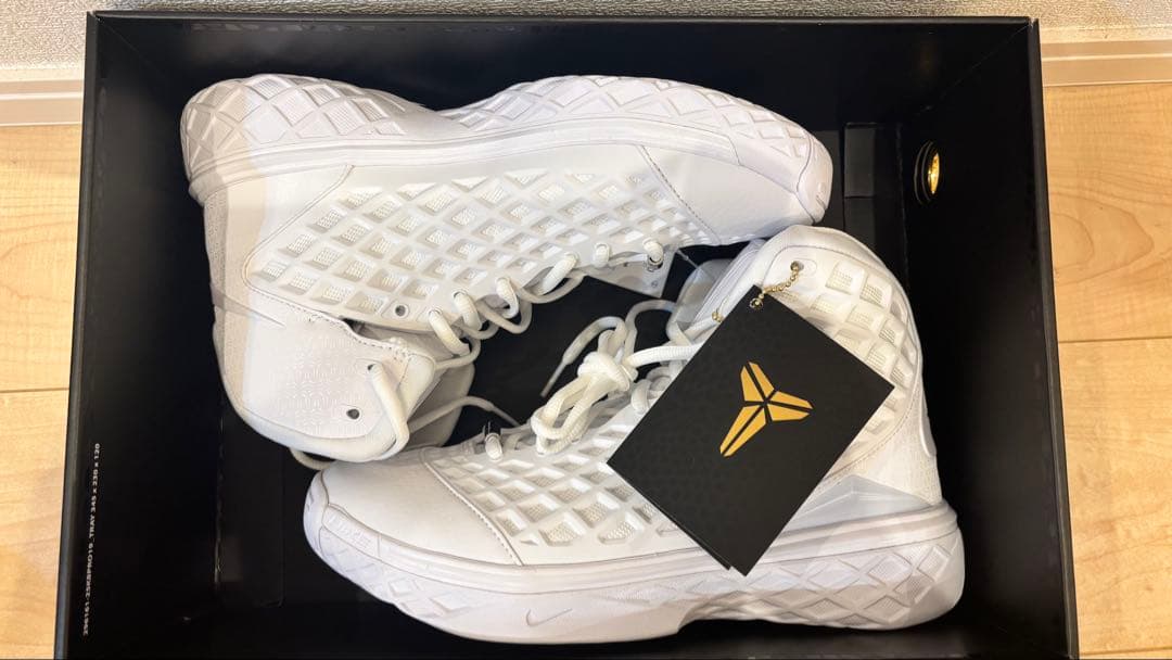 新品 NIKE コービー 3 プロトロ バスケットボールシューズ 25.0cm