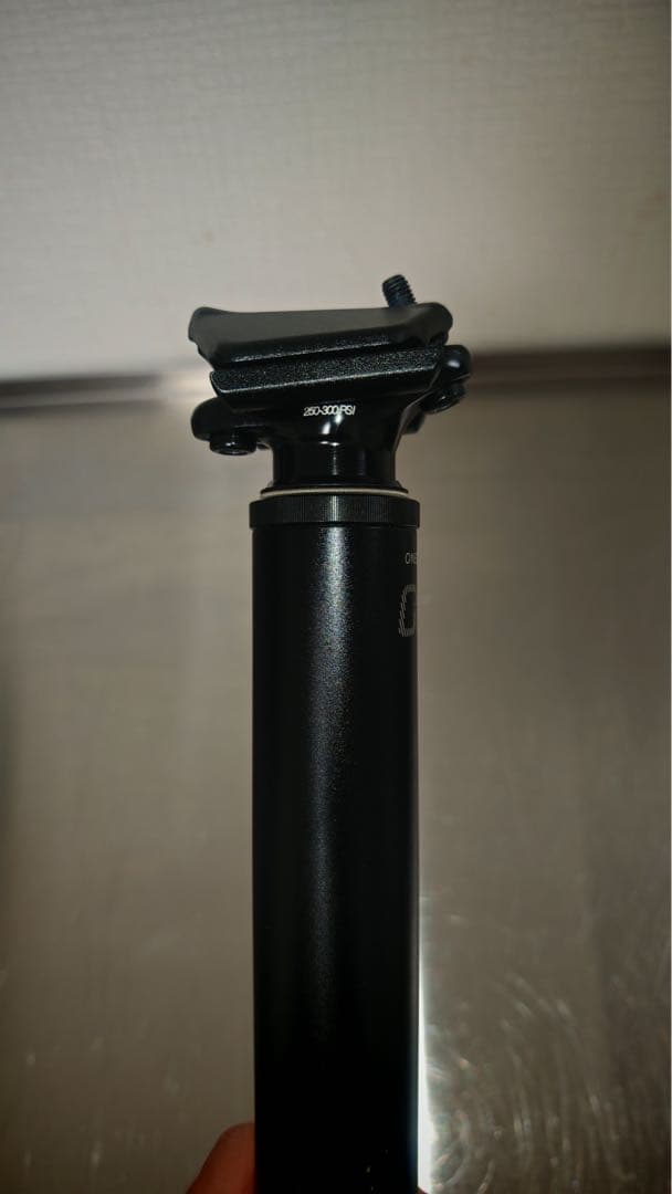 OneUp Components V2 ドロッパーポスト 180mm