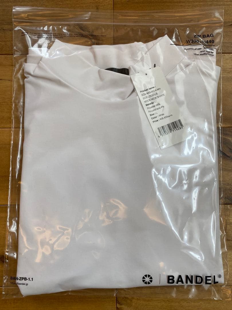 新品 BANDEL ホワイト ロングスリーブモックネックシャツ
