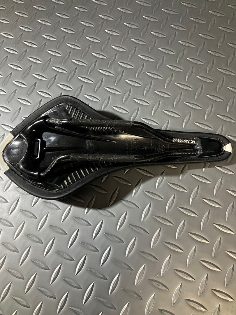 新品　fi'zi:k Arione CX カーボン