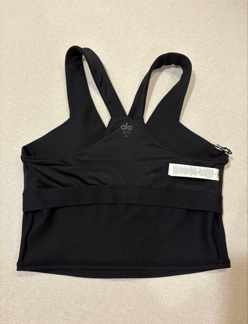 ALO yoga タンクトップAIRBRUSH REAL BRA ブラック