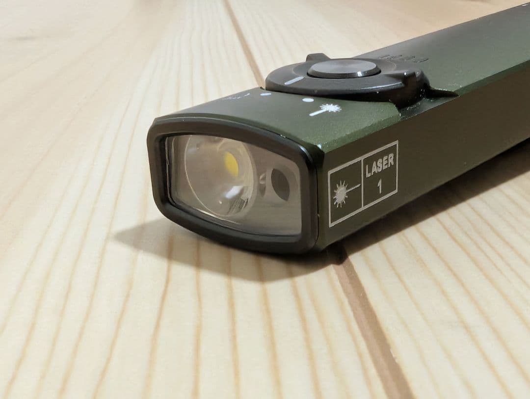 OLIGHT Arkfeld LED/レーザー EDCライト グリーン