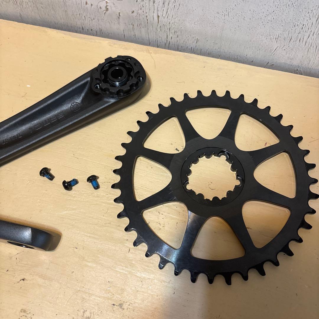 BOMBTRACK クランクセット ダイレクトドライブ 40t ブラック