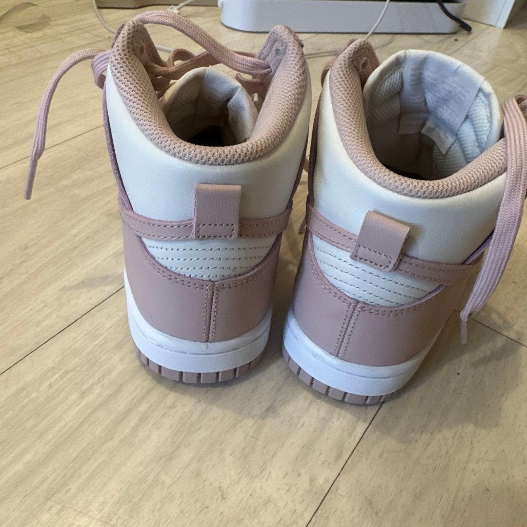 NIKE ナイキ　エア ジョーダン 1 MID ピンク
