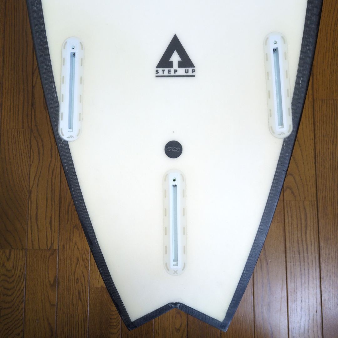 あやこ　haydenshapes hypto krypto step up