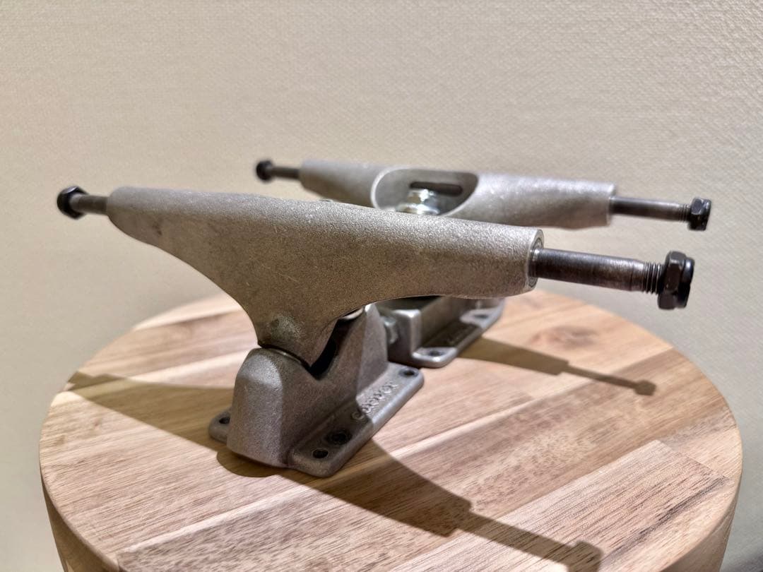 スケートボード CARVER C7 SURFSKATE TRUCK