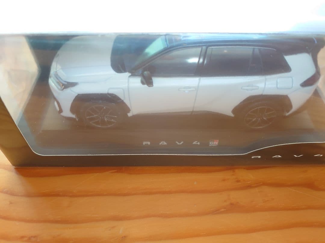 ☆ゲリラSALE 新RAV4　GR　SPORT　ブラックホワイト　カラーサンプル