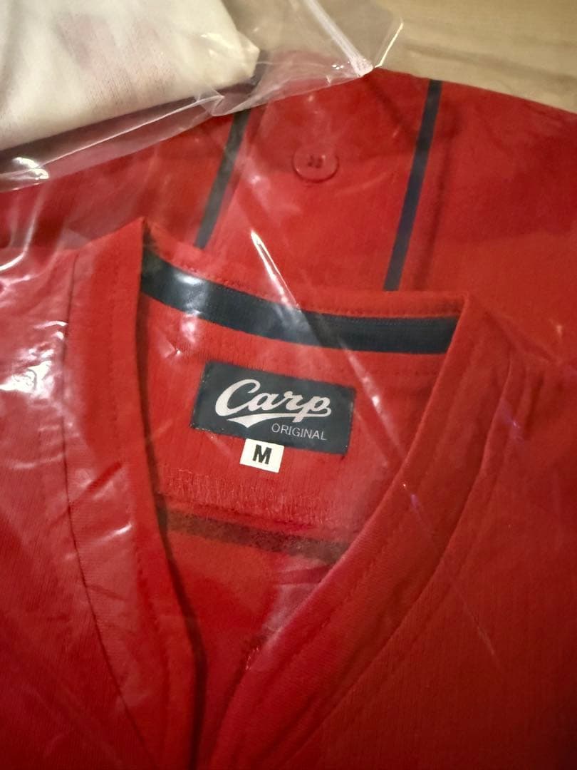 【新品未使用】Carp ユニフォーム 15番 Mサイズ 白赤セット